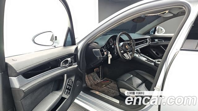 Porsche Panamera 970, 2015 11