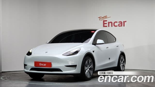 Tesla модель Y, 2024 1