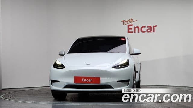 Tesla модель Y, 2024 3
