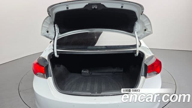 Hyundai Avante MD M16 GDI Blue Saver, 2012 20