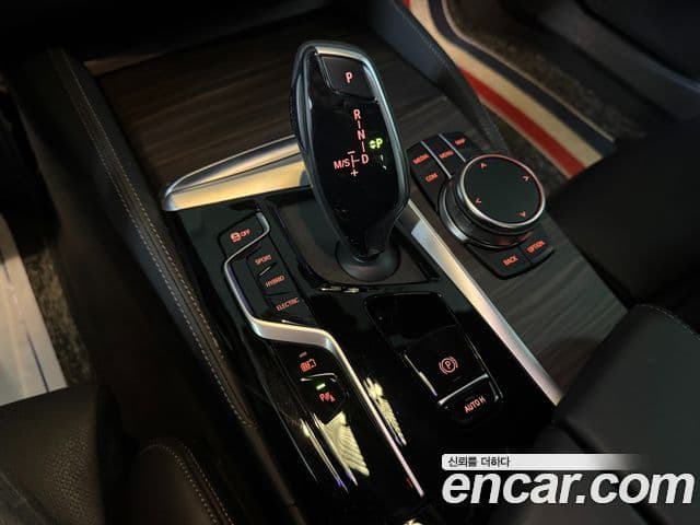 BMW 5시리즈 (G30) Luxury, 2023 9