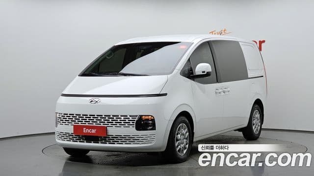 Hyundai Staria Modern, 2022 1