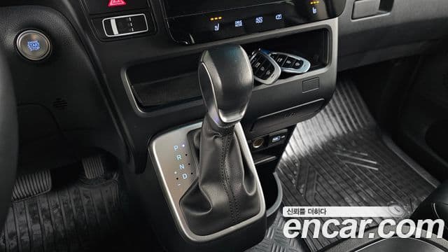 Hyundai Staria Modern, 2022 9