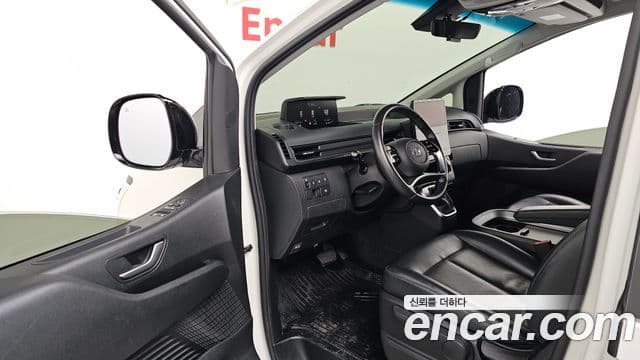 Hyundai Staria Modern, 2022 10