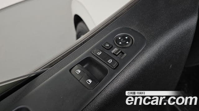 Hyundai Staria Modern, 2022 19