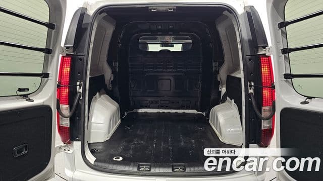 Hyundai Staria Modern, 2022 20