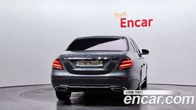 Mercedes-Benz E-класс W213 Avantgarde, 2018 4