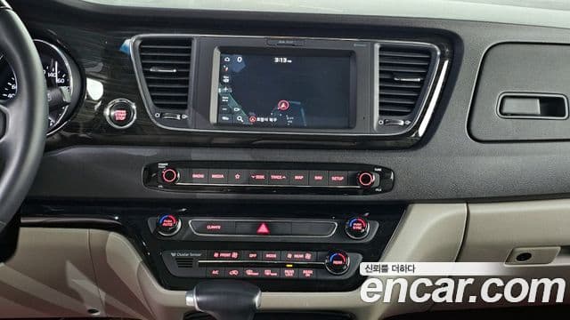 Kia The / новый New Carnival Special, 2020 16