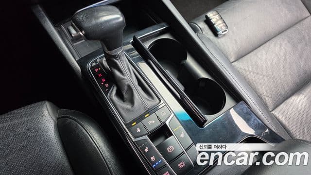 Kia All New K7 3.0 LPI Luxury (арендный автомобиль), 2019 9