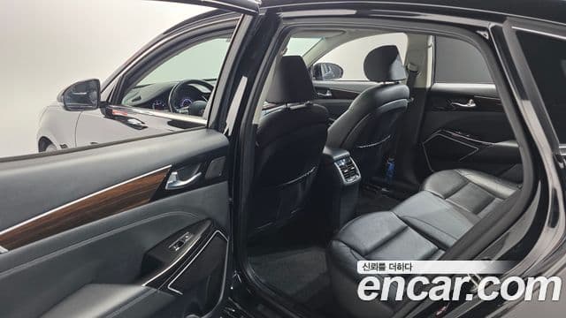 Kia All New K7 3.0 LPI Luxury (арендный автомобиль), 2019 17