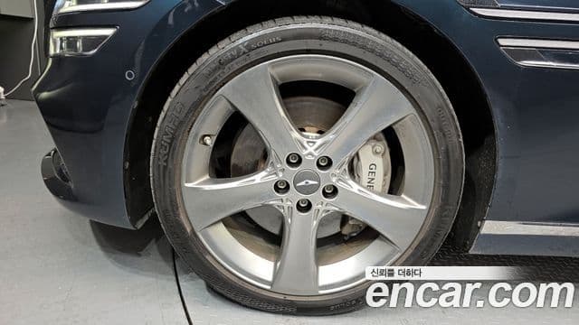 Genesis G80 (RG3) бензин 2.5 турбо AWD, 2022 все фото