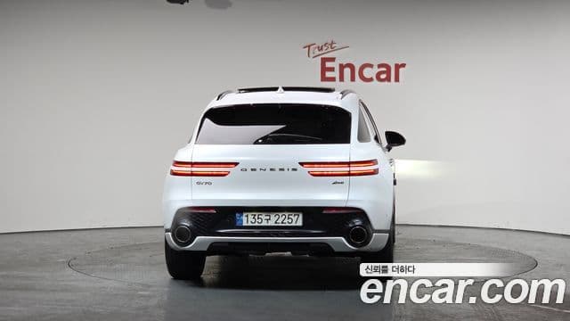 Genesis GV70, 2022 4