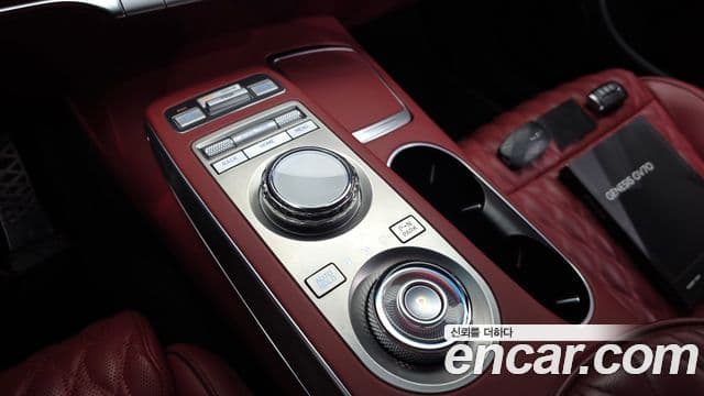 Genesis GV70, 2022 9