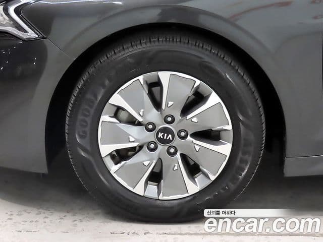 Kia K5 гибрид 3세대 Trendy, 2021 20