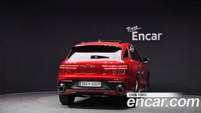 Genesis GV70, 2022 4