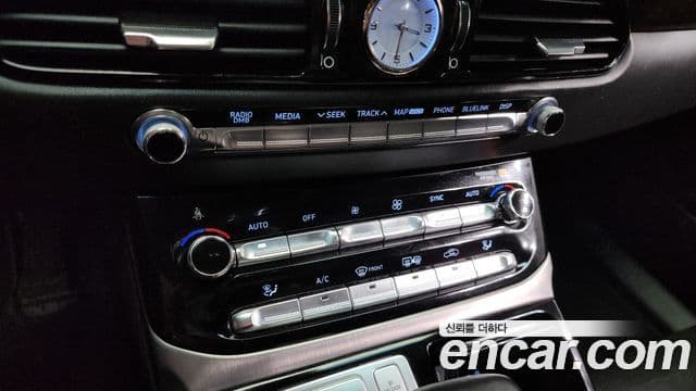 Genesis EQ900 Luxury, 2017 16