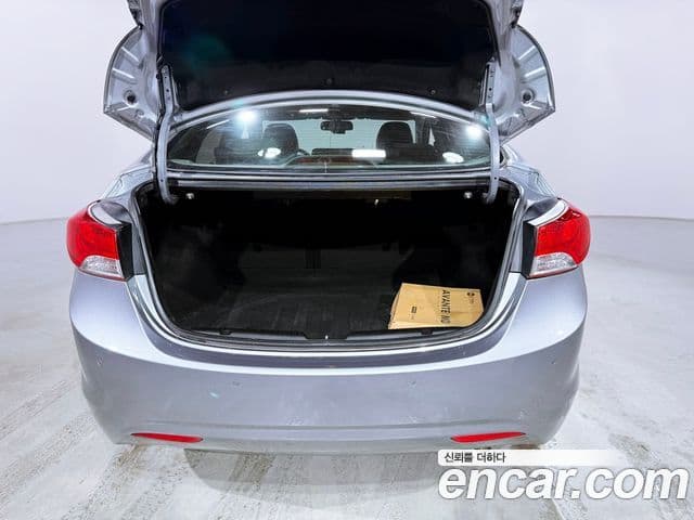 Hyundai Avante MD Luxury, 2012 19