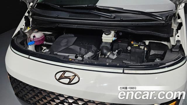 Hyundai Staria лимузин, 2023 6