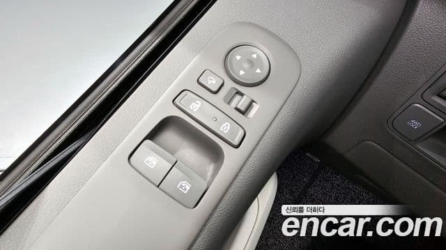 Hyundai Staria лимузин, 2023 16