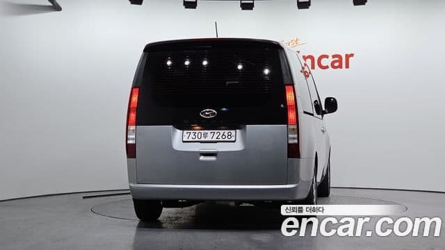 Hyundai Staria Modern, 2022 4