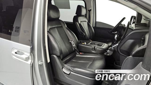 Hyundai Staria Modern, 2022 10