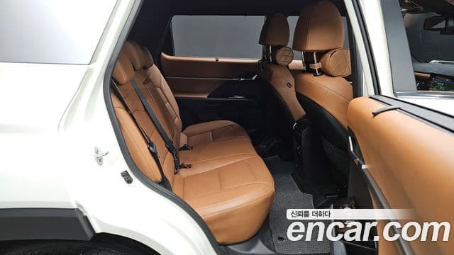 KG모빌리티(SsangYong) Torres T7, 2023 12