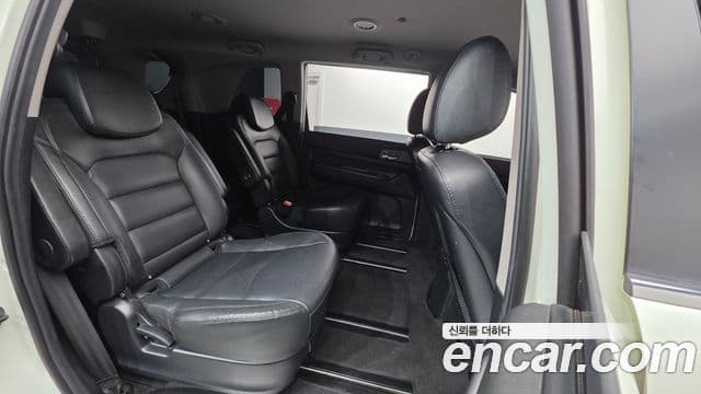 KG모빌리티(SsangYong) Korando 투리스모 4WD TX 9인승, 2019 18