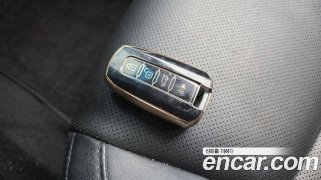 KG모빌리티(SsangYong) Korando 투리스모 4WD TX 9인승, 2019 19