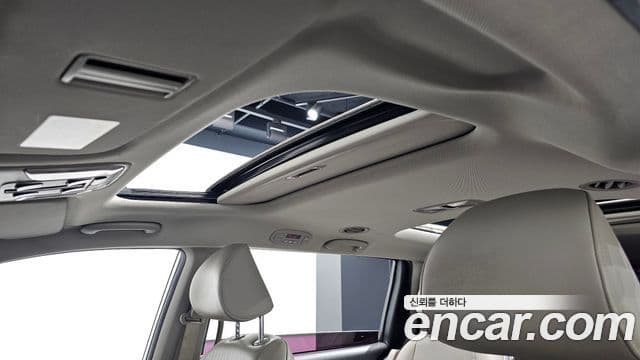 Kia All New Carnival Luxury, 2017 16