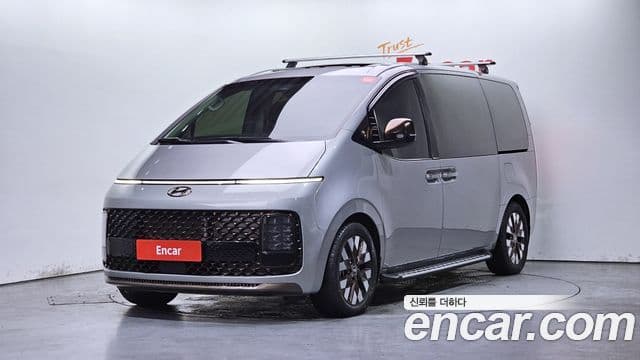 Hyundai Staria Prestige, 2024 1