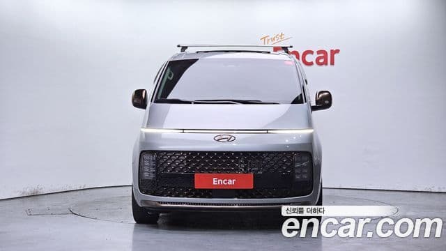 Hyundai Staria Prestige, 2024 3