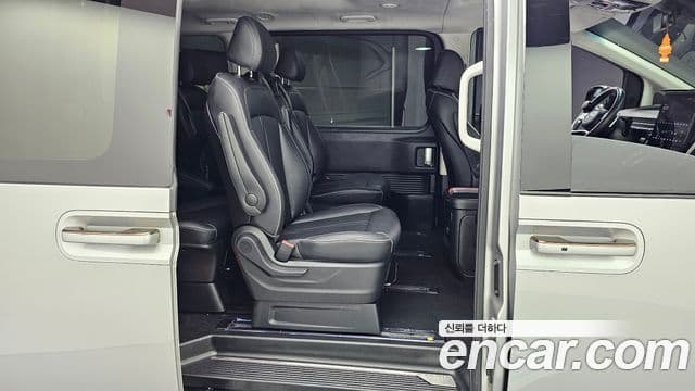 Hyundai Staria Prestige, 2024 12