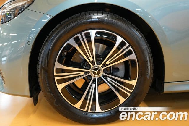 Mercedes-Benz E-класс W214 Avantgarde, 2025 все фото