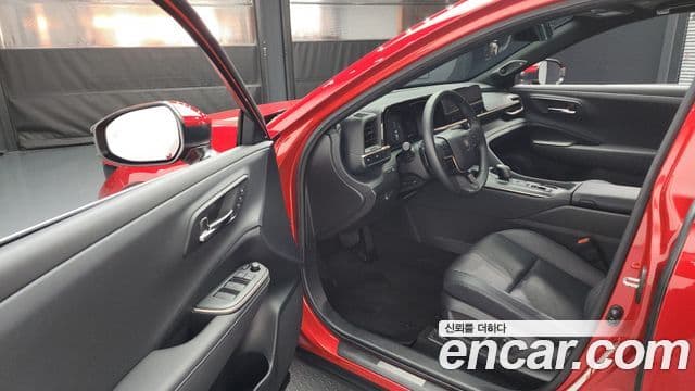 Toyota 크라운 кроссовер 2.4 4WD Dual Boost гибрид, 2023 10