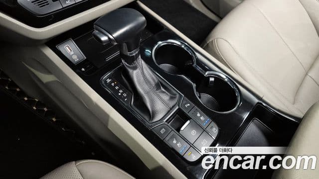 Kia The / новый New Carnival Special, 2019 9