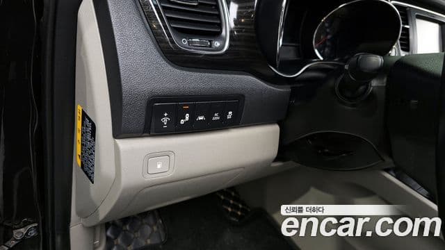 Kia The / новый New Carnival Special, 2019 17