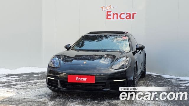 Porsche Panamera (971), 2018 1