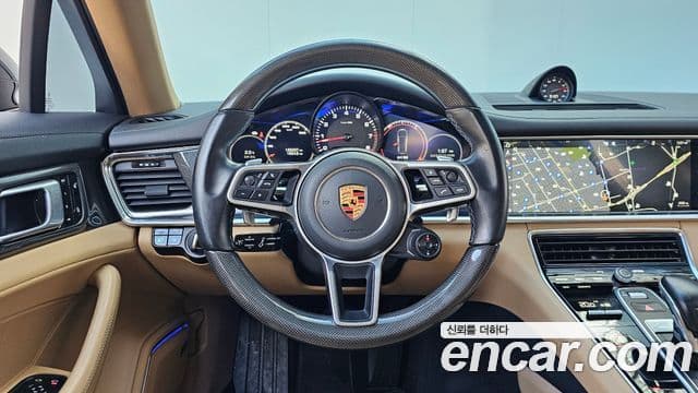Porsche Panamera (971), 2018 8