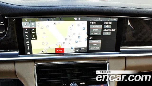 Porsche Panamera (971), 2018 12