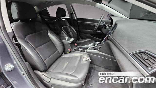 Hyundai Avante AD 1.6 GDI Value Plus, 2018 10