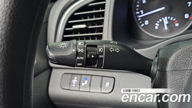 Hyundai Avante AD 1.6 GDI Value Plus, 2018 13