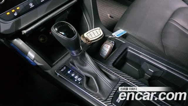 Hyundai LF Sonata Style, 2016 9