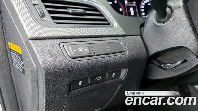 Hyundai LF Sonata Style, 2016 13