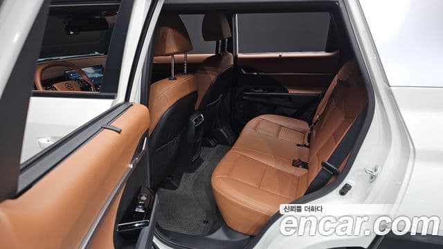 KG모빌리티(SsangYong) Torres T7, 2023 11