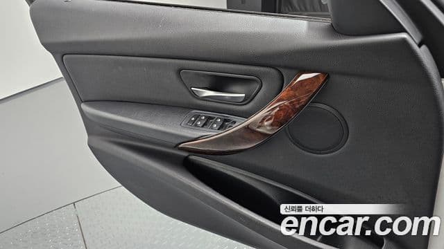 BMW 3시리즈 (F30), 2012 14