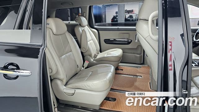 Kia All New Carnival Noblesse, 2015 12