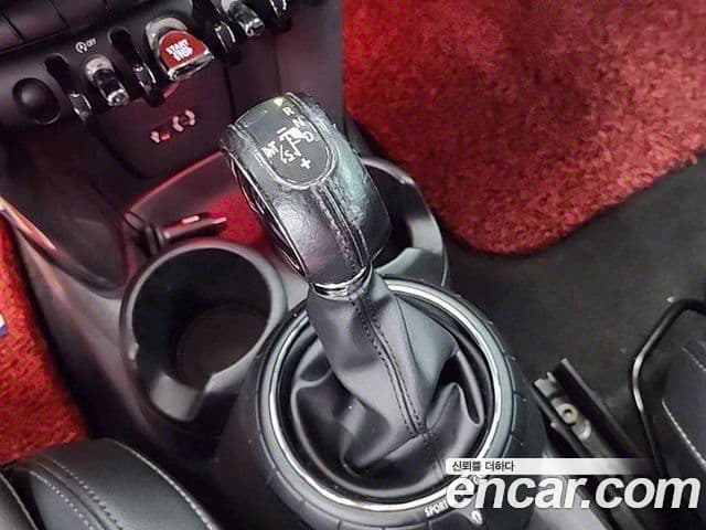 Mini Cooper 3세대, 2015 8