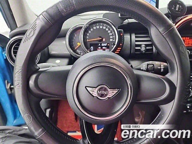 Mini Cooper 3세대, 2015 9