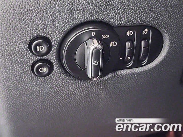 Mini Cooper 3세대, 2015 17