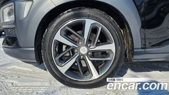 Hyundai Kona Modern Art, 2018 все фото